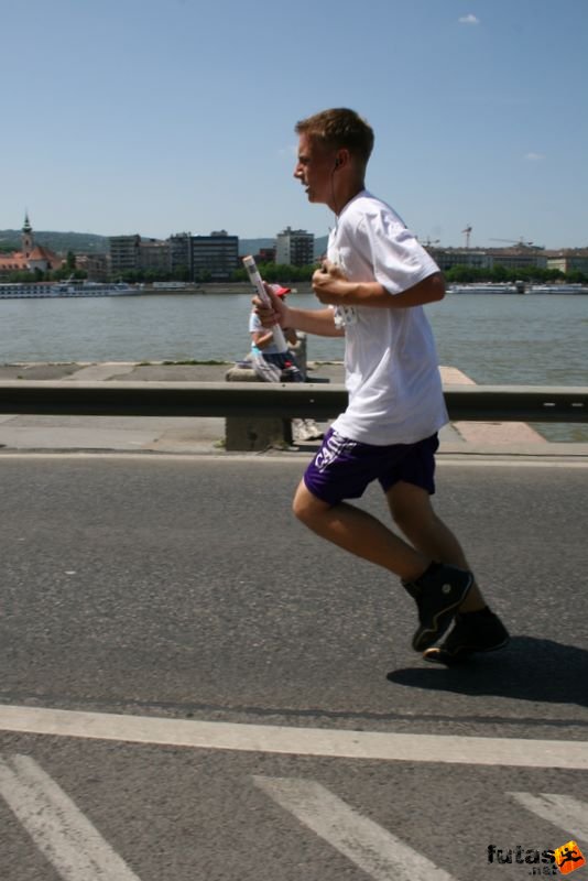 16. K&H Maraton és félmaraton váltó maraton_1578.jpg maraton_1578.jpg K&H Olimpiai Maraton és félmaraton váltó futás Budapest képek 4. fotók 2009 maraton_1578.jpg maraton_1578.jpg