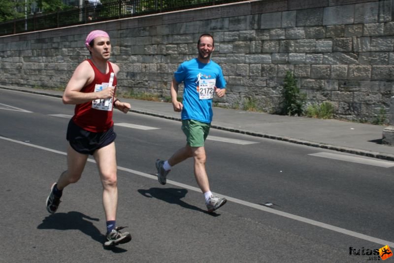 16. K&H Maraton és félmaraton váltó maraton_1589.jpg maraton_1589.jpg K&H Olimpiai Maraton és félmaraton váltó futás Budapest képek 4. fotók 2009 maraton_1589.jpg maraton_1589.jpg