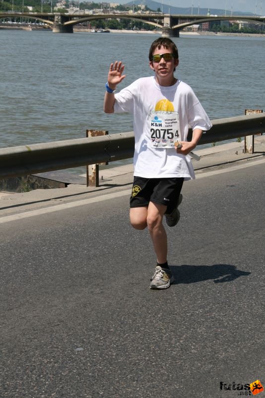16. K&H Maraton és félmaraton váltó maraton_1615.jpg Egis futók K&H Olimpiai Maraton és félmaraton váltó futás Budapest képek 4. fotók 2009 maraton_1615.jpg Egis futók