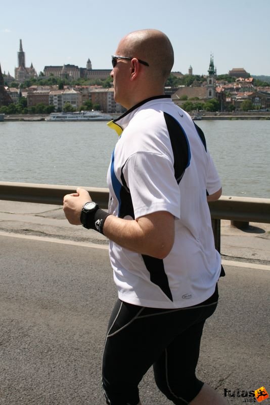 K&H Olimpiai Maraton és félmaraton váltó futás Budapest képek 4. fotók 2009 maraton_1625.jpg maraton_1625.jpg