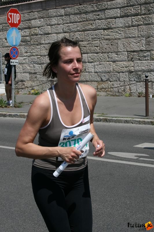 16. K&H Maraton és félmaraton váltó maraton_1629.jpg maraton_1629.jpg K&H Olimpiai Maraton és félmaraton váltó futás Budapest képek 4. fotók 2009 maraton_1629.jpg maraton_1629.jpg