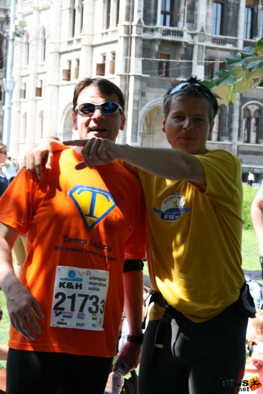 16. K&H Maraton és félmaraton váltó maraton_1651.jpg maraton_1651.jpg K&H Olimpiai Maraton és félmaraton váltó futás Budapest képek 4. fotók 2009 maraton_1651.jpg maraton_1651.jpg