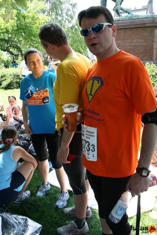 16. K&H Maraton és félmaraton váltó maraton_1652.jpg SC K&H Olimpiai Maraton és félmaraton váltó futás Budapest képek 4. fotók 2009 maraton_1652.jpg SC
