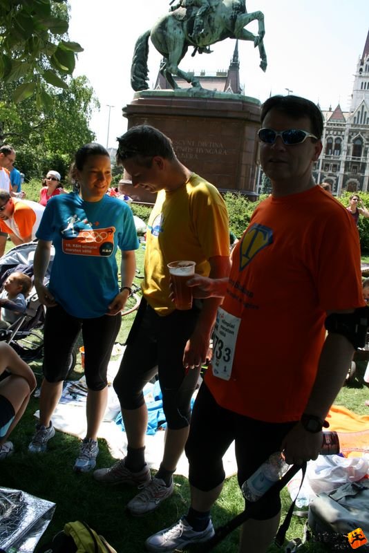 16. K&H Maraton és félmaraton váltó maraton_1653.jpg maraton_1653.jpg K&H Olimpiai Maraton és félmaraton váltó futás Budapest képek 4. fotók 2009 maraton_1653.jpg maraton_1653.jpg
