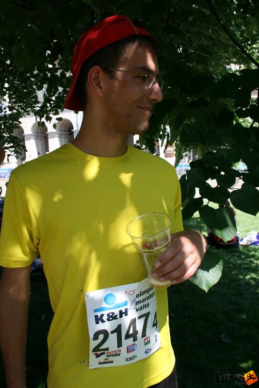 16. K&H Maraton és félmaraton váltó maraton_1667.jpg Béla K&H Olimpiai Maraton és félmaraton váltó futás Budapest képek 4. fotók 2009 maraton_1667.jpg Béla