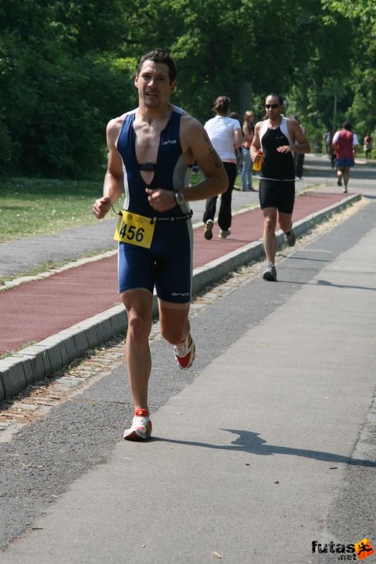 Margitszigeti Triatlon futás margitszigeti_triatlon_futas_9914.jpg Nagy Gergely