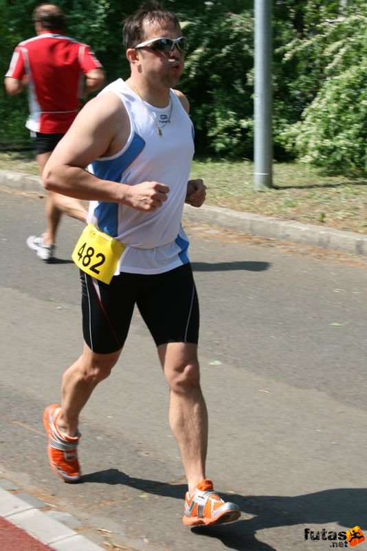 Margitszigeti Triatlon futás margitszigeti_triatlon_futas_9968.jpg Dr. Vass Gábor