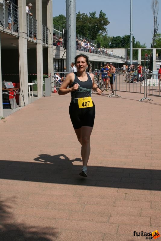 Margitszigeti Triatlon futás margitszigeti_triatlon_kerekparozas_10040.jpg Icu