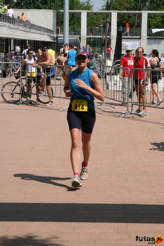 Margitszigeti Triatlon futás margitszigeti_triatlon_kerekparozas_10044.jpg Máliné Koller Noémi