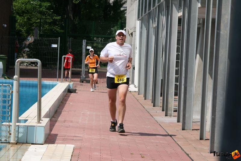 Margitszigeti Triatlon futás margitszigeti_triatlon_kerekparozas_10050.jpg Vili