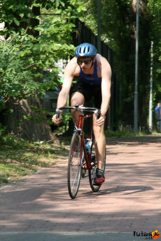 Margitszigeti Triatlon kerékpár margitszigeti triatlon kerekpározás 9755.jpg margitszigeti_triatlon_kerekparozas_9755.jpg