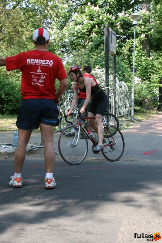 Margitszigeti Triatlon kerékpár margitszigeti triatlon kerekpározás 9761.jpg Mátyási Zsófi