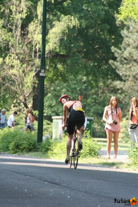 Margitszigeti Triatlon kerékpár margitszigeti triatlon kerekpározás 9762.jpg Mátyási Zsófi