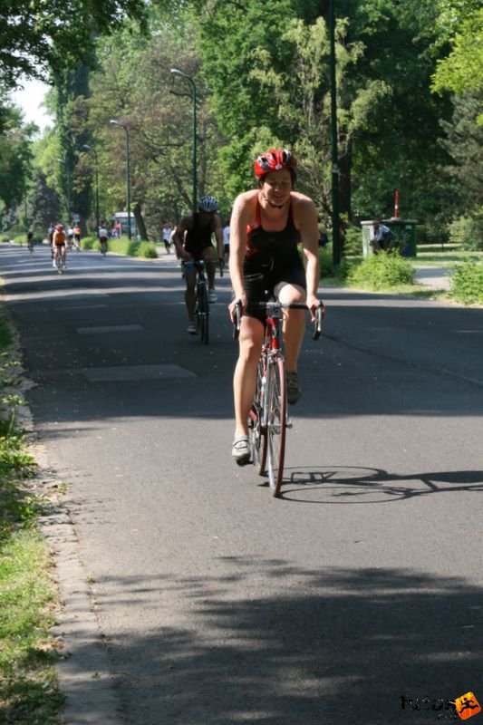 Margitszigeti Triatlon margitszigeti_triatlon_kerekparozas_9771.jpg margitszigeti_triatlon_kerekparozas_9771.jpg Margitszigeti Triatlon kerékpár margitszigeti triatlon kerekpározás 9771.jpg margitszigeti_triatlon_kerekparozas_9771.jpg