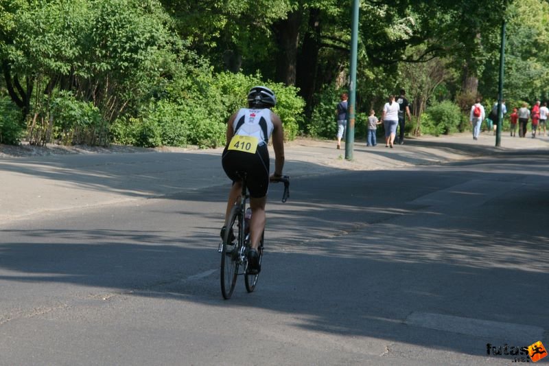 Margitszigeti Triatlon kerékpár margitszigeti triatlon kerekpározás 9791.jpg margitszigeti_triatlon_kerekparozas_9791.jpg