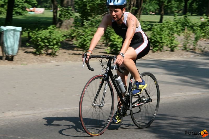 Margitszigeti Triatlon kerékpár margitszigeti triatlon kerekpározás 9795.jpg Fűri Ilona