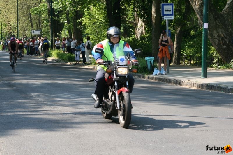 Margitszigeti Triatlon kerékpár margitszigeti triatlon kerekpározás 9799.jpg margitszigeti_triatlon_kerekparozas_9799.jpg