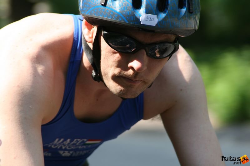 Margitszigeti Triatlon kerékpár margitszigeti triatlon kerekpározás 9838.jpg Fekete László