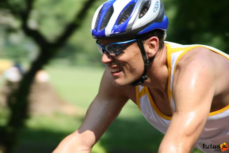 Margitszigeti Triatlon margitszigeti_triatlon_kerekparozas_9840.jpg margitszigeti_triatlon_kerekparozas_9840.jpg Margitszigeti Triatlon kerékpár triatlon kerékpározás kerékpáros