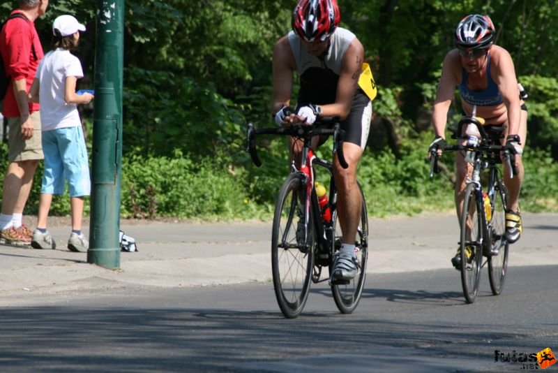 Margitszigeti Triatlon kerékpár margitszigeti triatlon kerekpározás 9871.jpg margitszigeti_triatlon_kerekparozas_9871.jpg