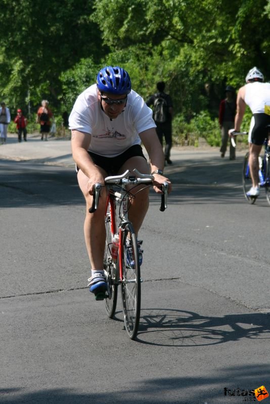 Margitszigeti Triatlon kerékpár margitszigeti triatlon kerekpározás 9877.jpg Vili