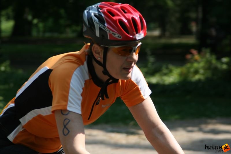 Margitszigeti Triatlon kerékpár margitszigeti triatlon kerekpározás 9889.jpg Judit
