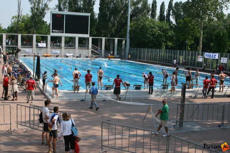Margitszigeti Triatlon margitszigeti_triatlon_szechy_tamas__uszoda_9681.jpg margitszigeti_triatlon_szechy_tamas__uszoda_9681.jpg Margitszigeti Triatlon Úszás Széchy Tamás uszoda margitszigeti_triatlon_szechy_tamas__uszoda_9681.jpg margitszigeti_triatlon_szechy_tamas__uszoda_9681.jpg