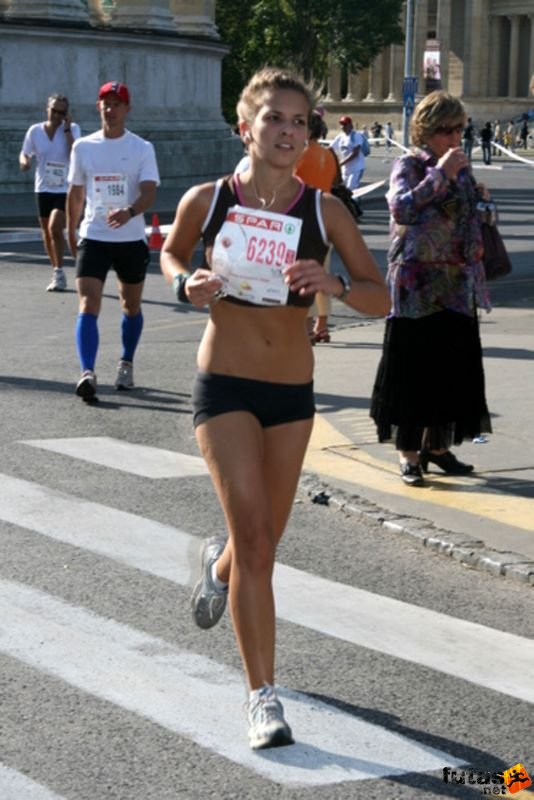 Spar Budapest Maraton 2009 Mátray Noémi, Tát, Budapest Maraton, 30 kilométeres futás Spar Budapest Maraton, Mátray Noémi, Tát, Budapest Maraton, 30 kilométeres futás