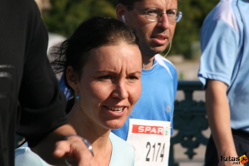 Spar Budapest Marathon 2009 spar_budapest_marathon_4726.jpg Spar Budapest Marathon in Hungary Spar Budapest Marathon finish 2009, spar_budapest_marathon_4726.jpg