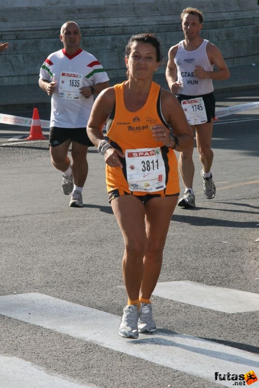 Spar Budapest Marathon 2009 D'Angelo Teresa Anna Spar Budapest Marathon in Hungary Spar Budapest Marathon finish 2009, D'Angelo Teresa Anna
