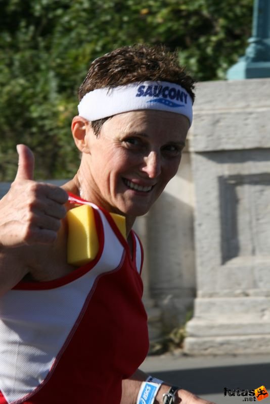 Spar Budapest Marathon 2009 spar_budapest_marathon_4756.jpg Spar Budapest Marathon in Hungary Spar Budapest Marathon finish 2009, spar_budapest_marathon_4756.jpg
