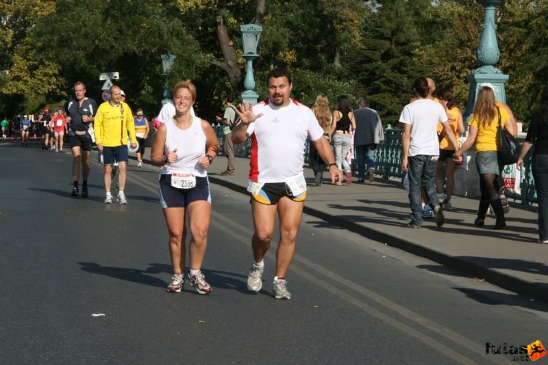 Spar Budapest Marathon 2009 5 óra Spar Budapest Marathon in Hungary Spar Budapest Marathon finish 2009, 5 óra