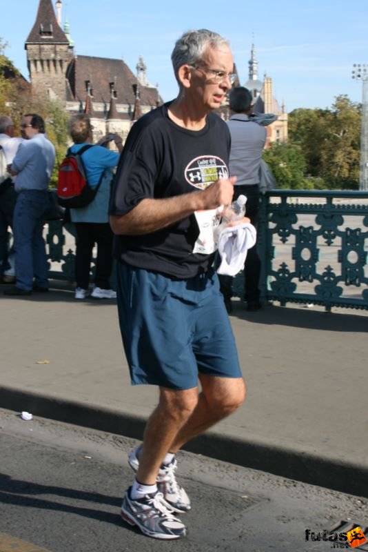 Spar Budapest Marathon 2009 spar_budapest_marathon_4830.jpg Spar Budapest Marathon in Hungary Spar Budapest Marathon finish 2009, spar_budapest_marathon_4830.jpg