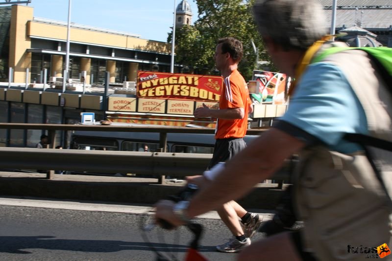 Spar Budapest Maraton 2009 spar_budapest_marathon_4126.jpg Spar Budapest Marathon, Run in Hungary Spar Budapest Marathon Hungary 2009, spar_budapest_marathon_4126.jpg
