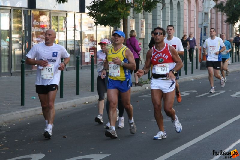 Spar Budapest Maraton 2009 Pepó János Zoltán, Nughes Salvatore ITALIA, Liperi Giovanni Gavino Italia 24 Spar Budapest Maraton futóverseny 2009, Pepó János Zoltán, Nughes Salvatore ITALIA, Liperi Giovanni Gavino Italia