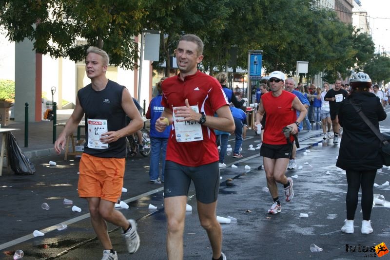 Spar Budapest Maraton 2009 spar_budapest_marathon_4172.jpg Spar Budapest Marathon, Run in Hungary Spar Budapest Marathon Hungary 2009, spar_budapest_marathon_4172.jpg