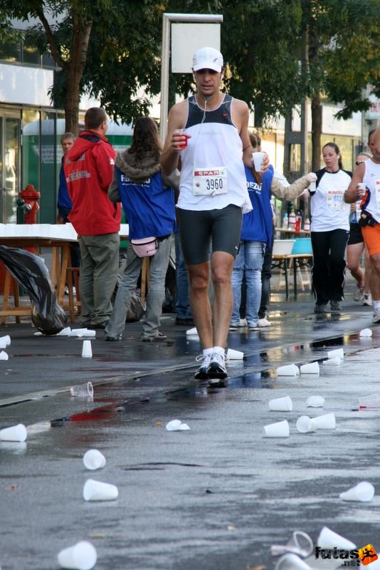 Spar Budapest Maraton 2009 Naftali Asaf, Breakfast Club Running, Jerusalem, Tel Aviv Spar Budapest Marathon, Run in Hungary Spar Budapest Marathon Hungary 2009, Naftali Asaf, Breakfast Club Running, Jerusalem, Tel Aviv