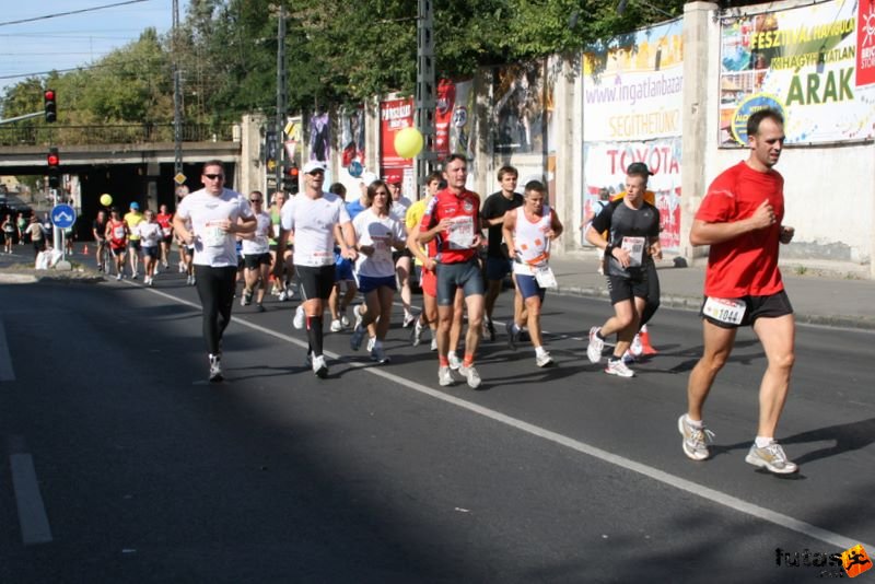 Spar Budapest Maraton 2009 spar_budapest_marathon_4233.jpg Spar Budapest Marathon, Run in Hungary Spar Budapest Marathon Hungary 2009, spar_budapest_marathon_4233.jpg
