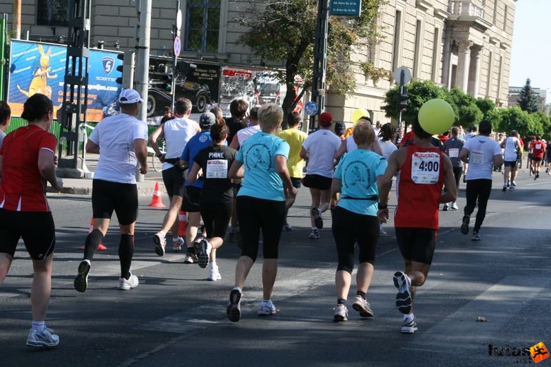 Spar Budapest Maraton 2009 4 órás iramfutók 24 Spar Budapest Maraton futóverseny 2009, 4 órás iramfutók