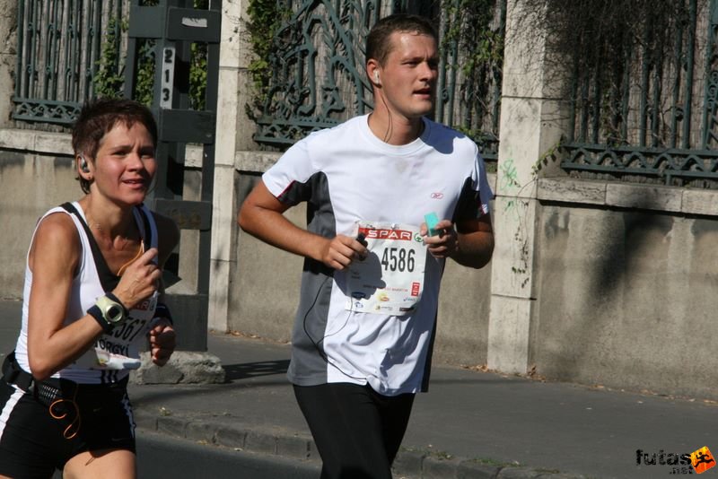 Spar Budapest Maraton 2009 Bakonyi Györgyi Budaörs, Vozar Rastislav Bratislava Spar Budapest Marathon, Run in Hungary Spar Budapest Marathon Hungary 2009, Bakonyi Györgyi Budaörs, Vozar Rastislav Bratislava