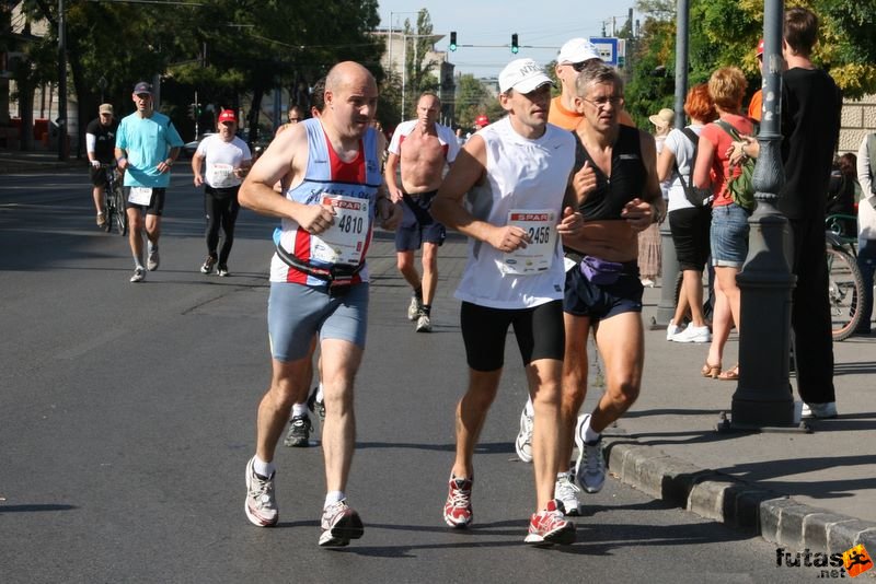 Spar Budapest Maraton 2009 Blind Bruno, Pohner Gyula FuTeam Baja 24 Spar Budapest Maraton futóverseny 2009, Blind Bruno, Pohner Gyula FuTeam Baja