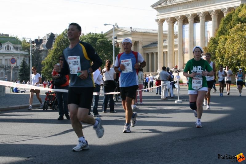 Spar Budapest Maraton 2009 Nagy Tamas, Kuupio; Bartha Dezső, Rouckova Kamila, Czech Outdoor Club Prague 24 Spar Budapest Maraton futóverseny 2009, Nagy Tamas, Kuupio; Bartha Dezső, Rouckova Kamila, Czech Outdoor Club Prague