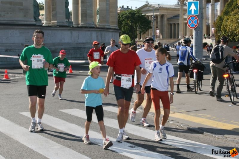 Spar Budapest Maraton futás 2009 Néder András, Novák István, Delfin SE Dunakeszi Spar Budapest Maraton futás 2009, Néder András, Novák István, Delfin SE Dunakeszi