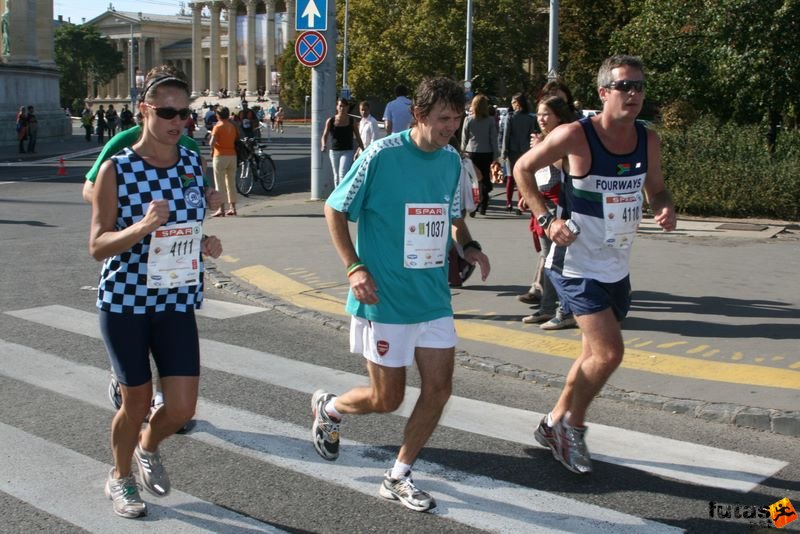 Spar Budapest Maraton futás 2009 Buys Jolene, Kerek István, Nell Campbell Johannesburg Spar Budapest Maraton futás 2009, Buys Jolene, Kerek István, Nell Campbell Johannesburg