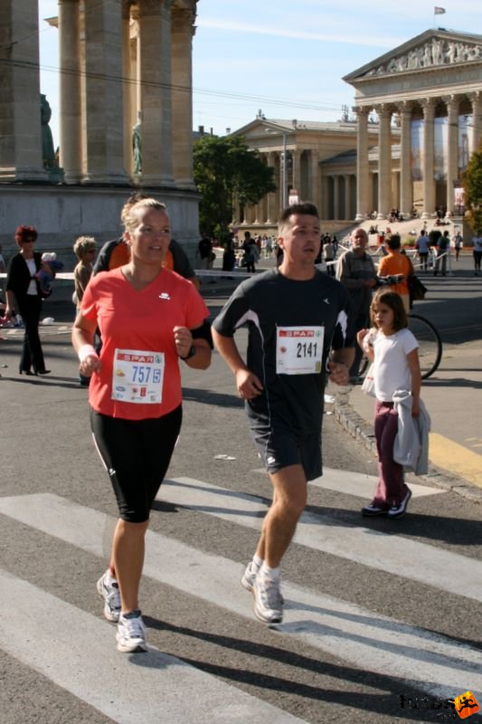 Spar Budapest Maraton futás 2009 Siklósi Tamás, Biatorbágy Spar Budapest Maraton futás 2009, Siklósi Tamás, Biatorbágy