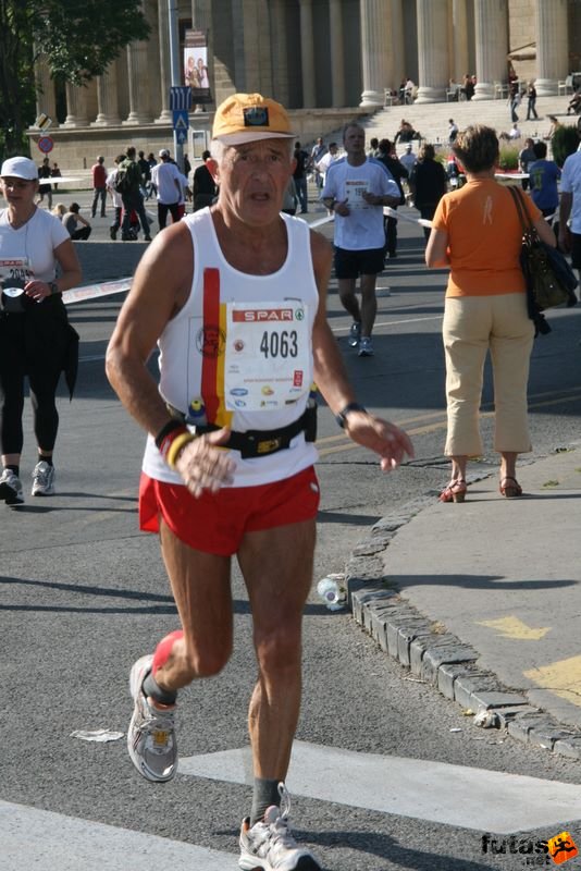 Spar Budapest Maraton futás 2009 Bruder Bodo, Berlin berlini futó Spar Budapest Maraton futáson, Bruder Bodo, Berlin