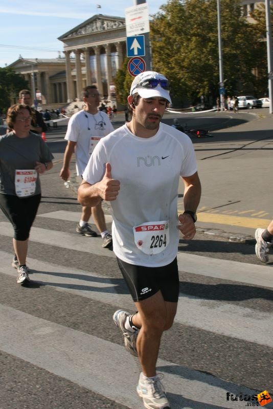 Spar Budapest Maraton futás 2009 Krausz Róbert, Pécs Spar Budapest Maraton futás 2009, Krausz Róbert, Pécs