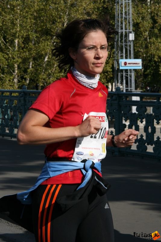 Spar Budapest Maraton futás 2009 Glegyák Ildikó, Gödöllő Spar Budapest Maraton futás 2009, Glegyák Ildikó, Gödöllő