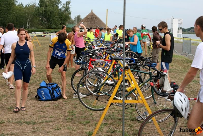 Szeged Csavarker Triatlon szeged_csavarker_triatlon_084.jpg Szeged Triatlon bedepózás Szeged Csavarker Triatlon Sprint, szeged_csavarker_triatlon_084.jpg, Szeged Triatlon bedepózás