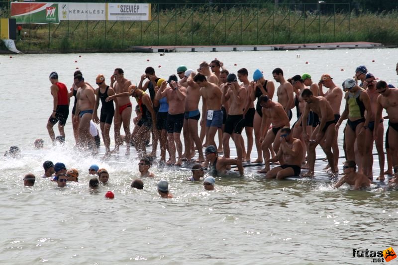 Szeged Csavarker Triatlon Sprint, szeged_csavarker_triatlon_104.jpg, ismerkedés a vízzel